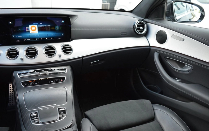 Mercedes-Benz Klasa E cena 229900 przebieg: 35000, rok produkcji 2022 z Leszno małe 137